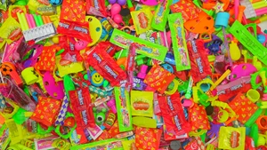 GREAT 8 CANDY & TOY MIX- 1,758PC